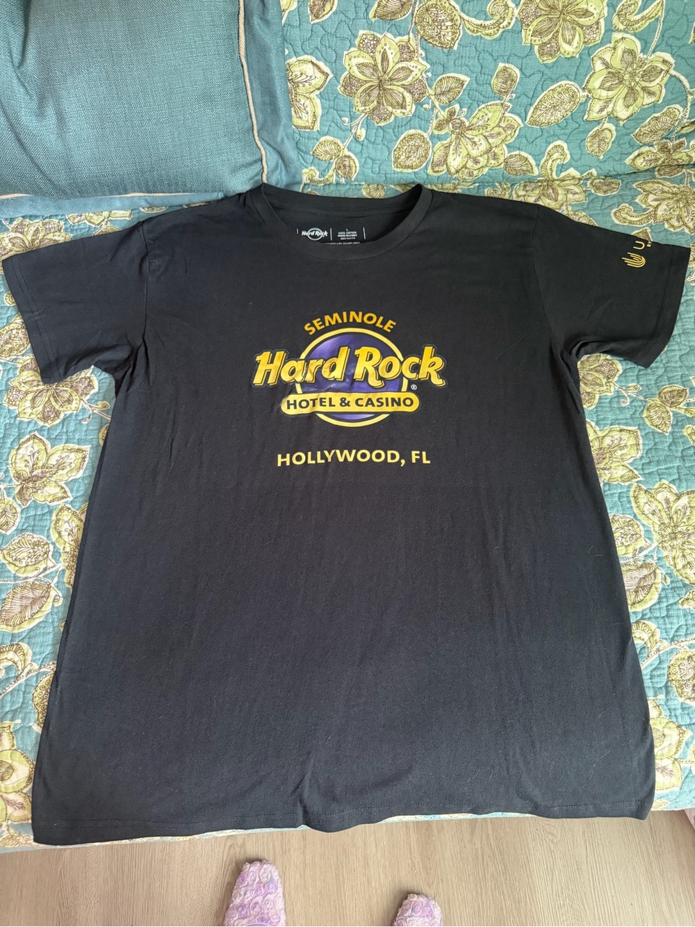 Hard Rock Cafe Black T‑Shirt with Yellow Logo - Seminole Hollywood FL